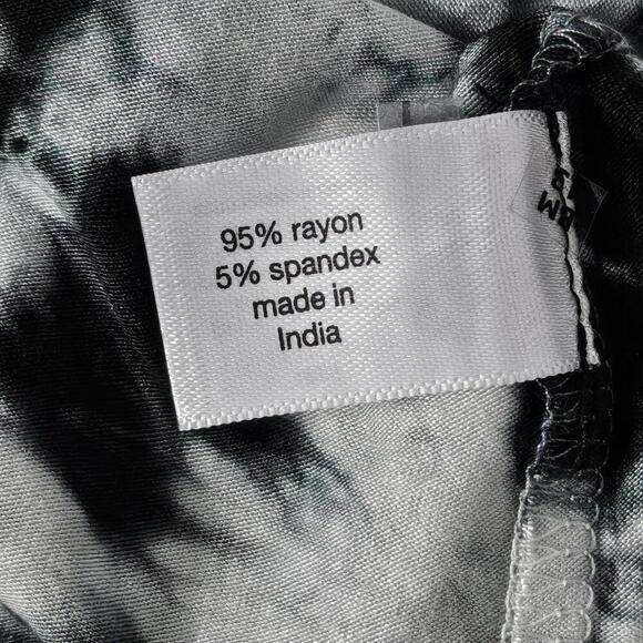 2/$30 Lane Bryant LIVI Cutout Tie-Dye Tee Size 14/16 | Short Sleeve Casual Top - Picture 4 of 6